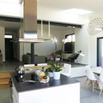 Renovation d'una maison avec extension zinc